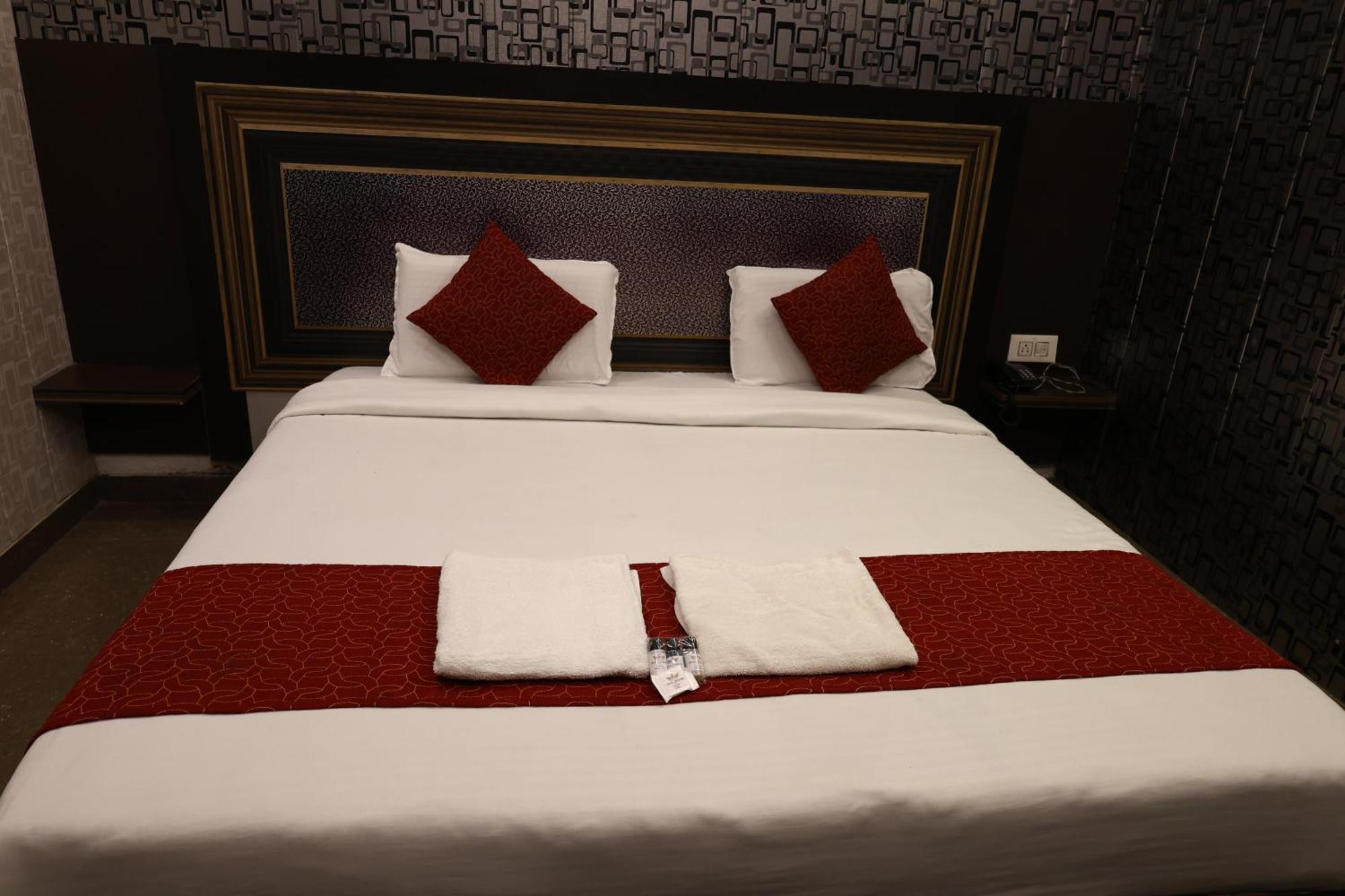 Hotel Pardesi Haridwār Eksteriør billede