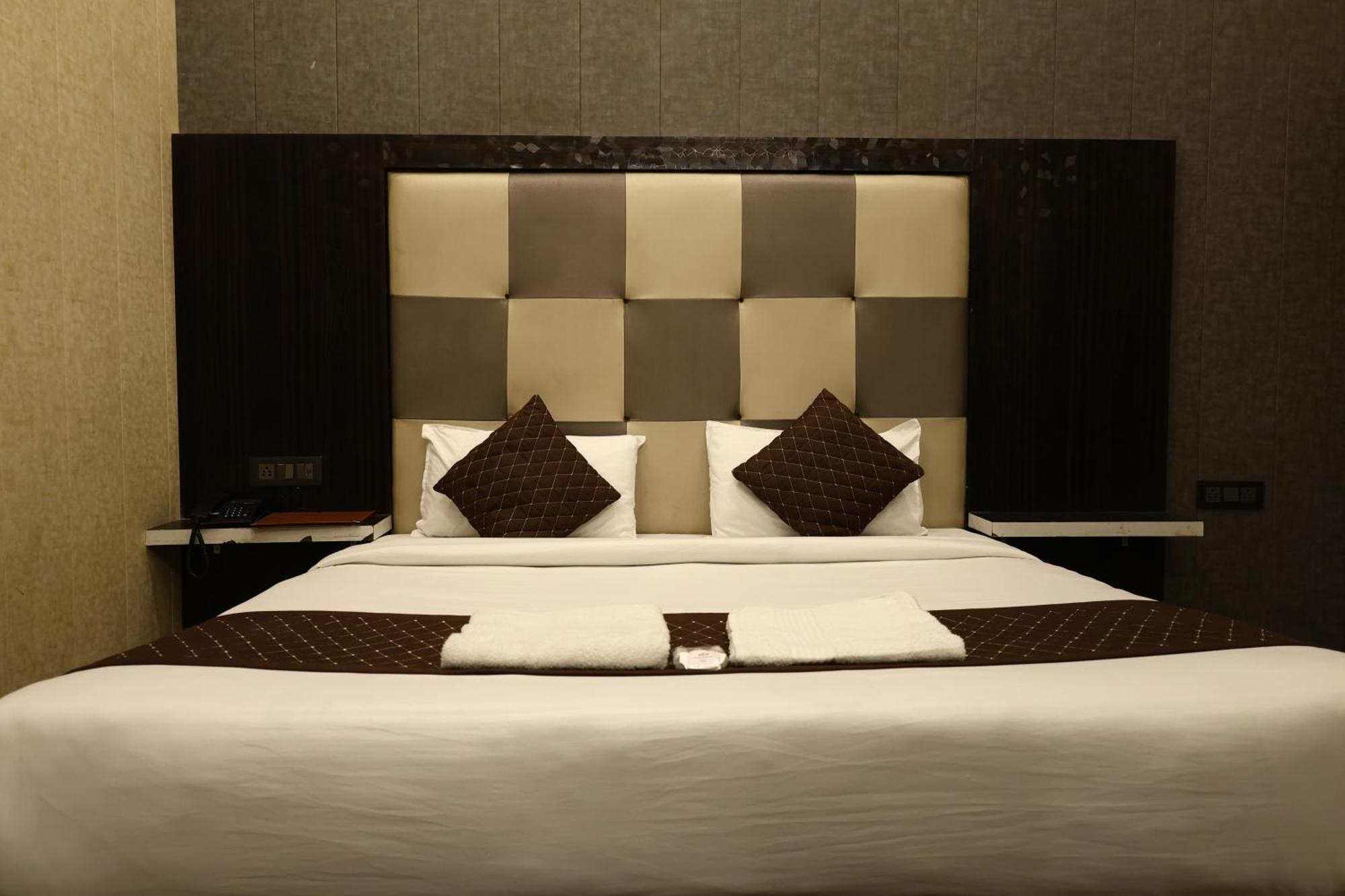 Hotel Pardesi Haridwār Eksteriør billede