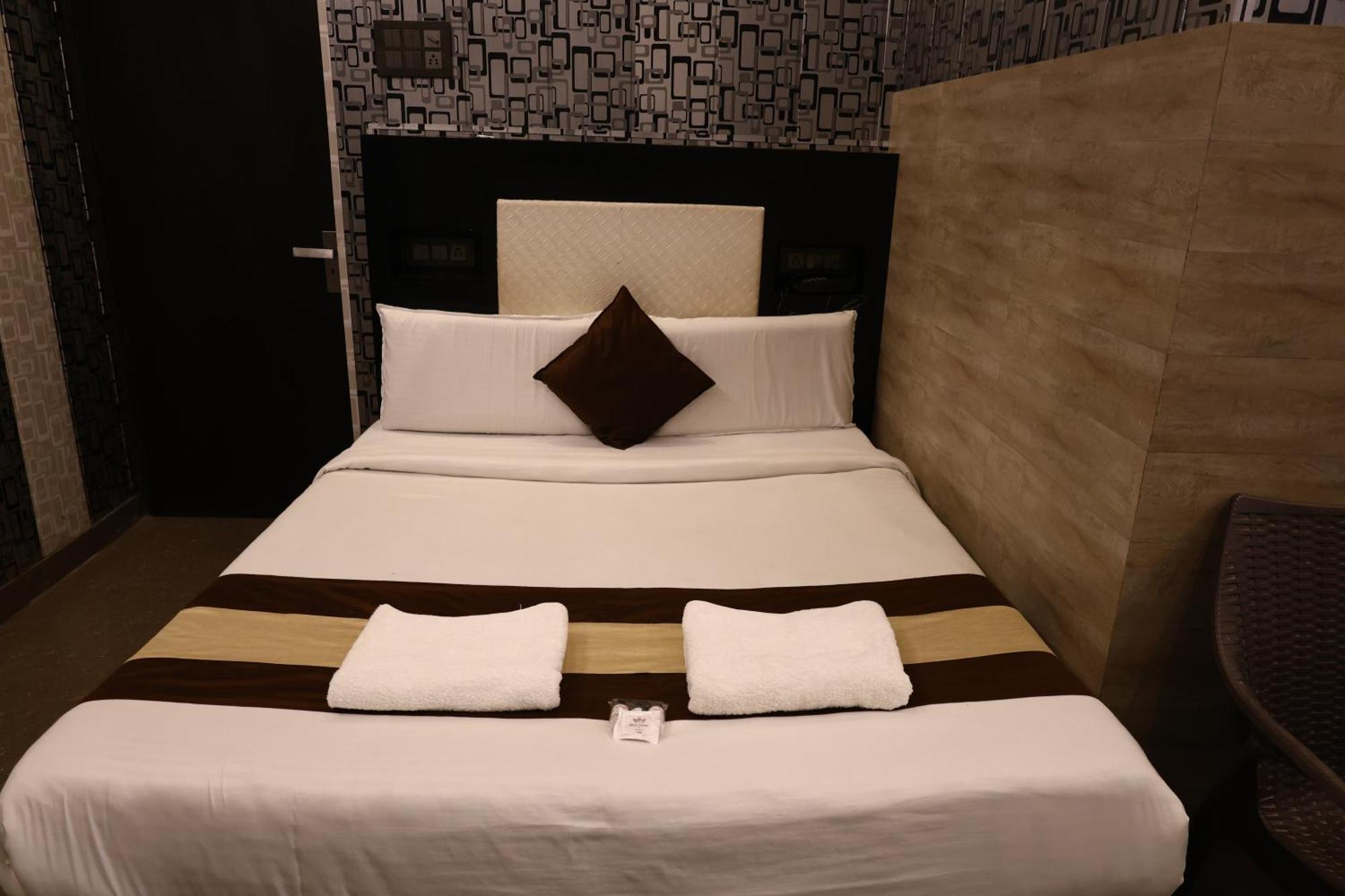 Hotel Pardesi Haridwār Eksteriør billede