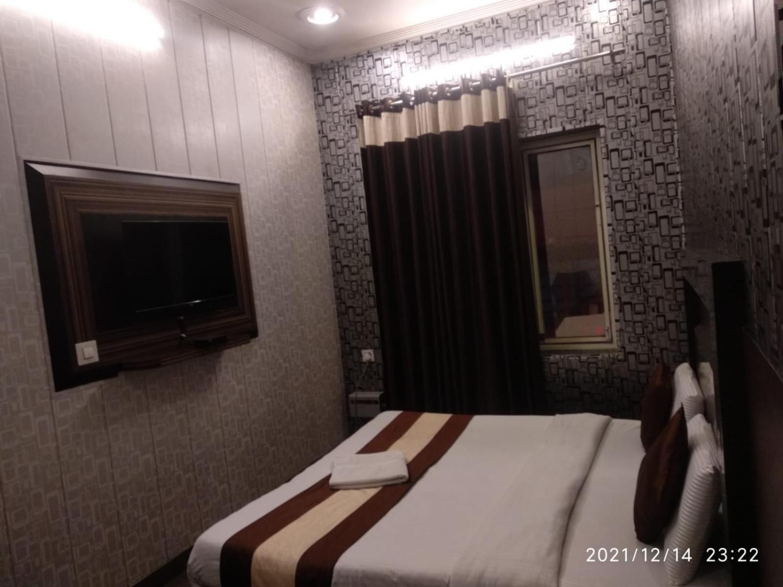 Hotel Pardesi Haridwār Eksteriør billede