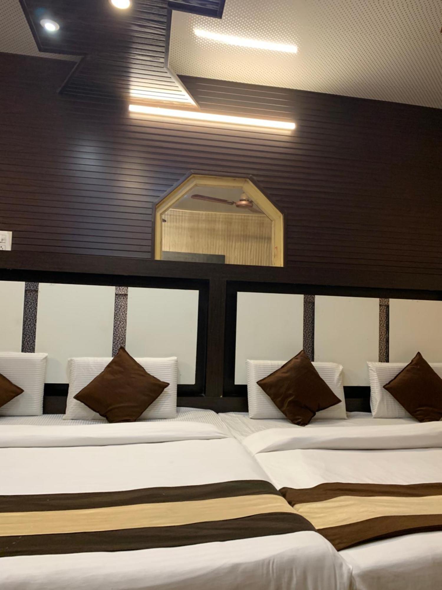 Hotel Pardesi Haridwār Eksteriør billede