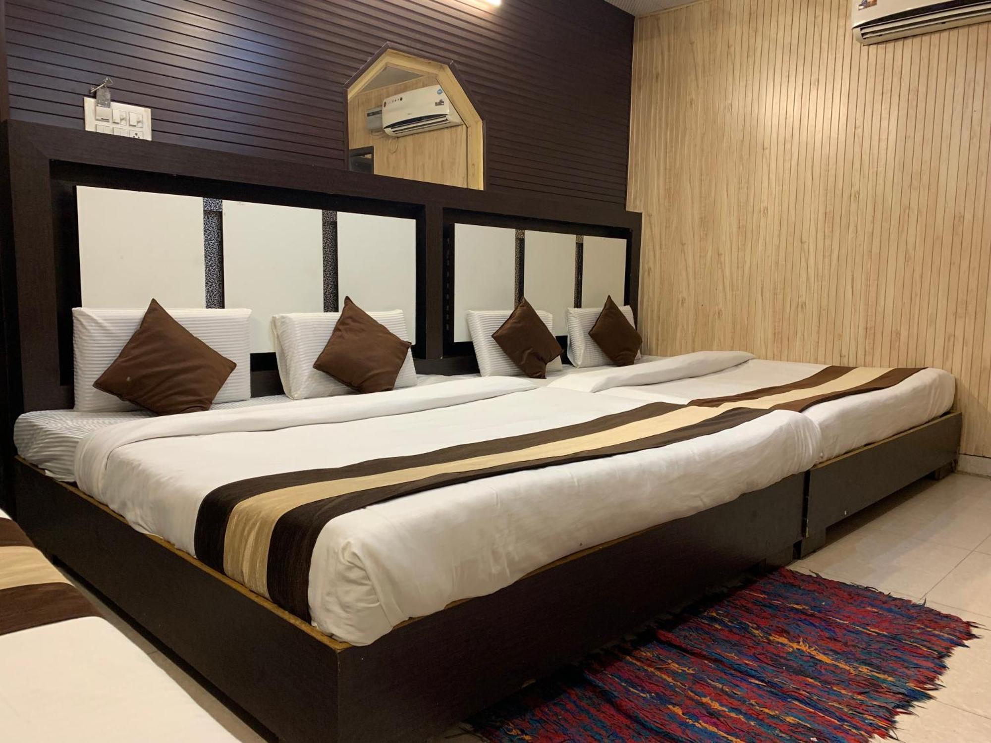 Hotel Pardesi Haridwār Eksteriør billede